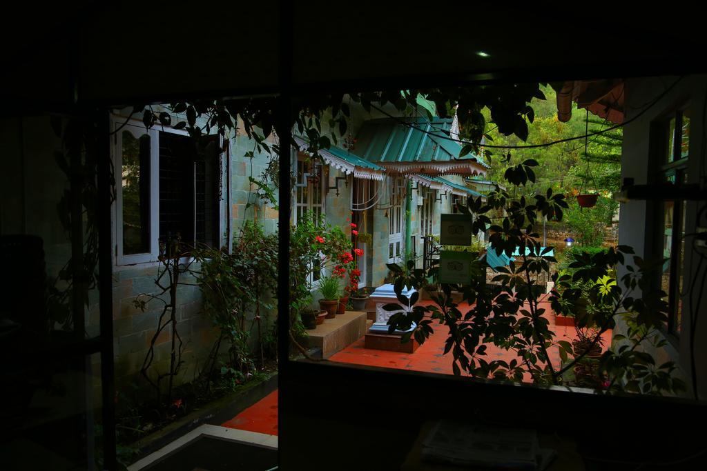 Pavithram Homestay Munnar Buitenkant foto