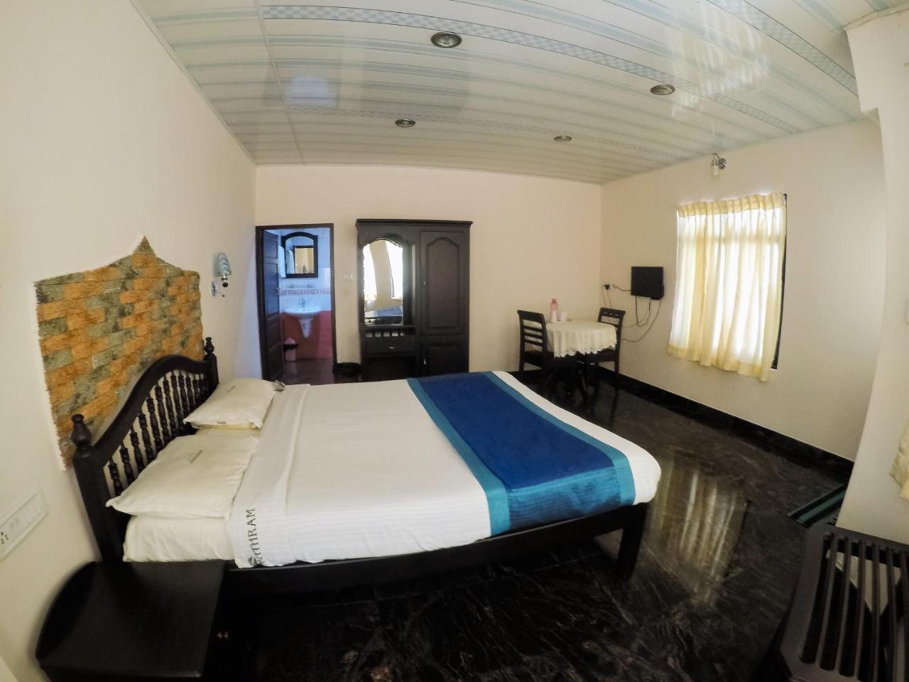 Pavithram Homestay Munnar Buitenkant foto
